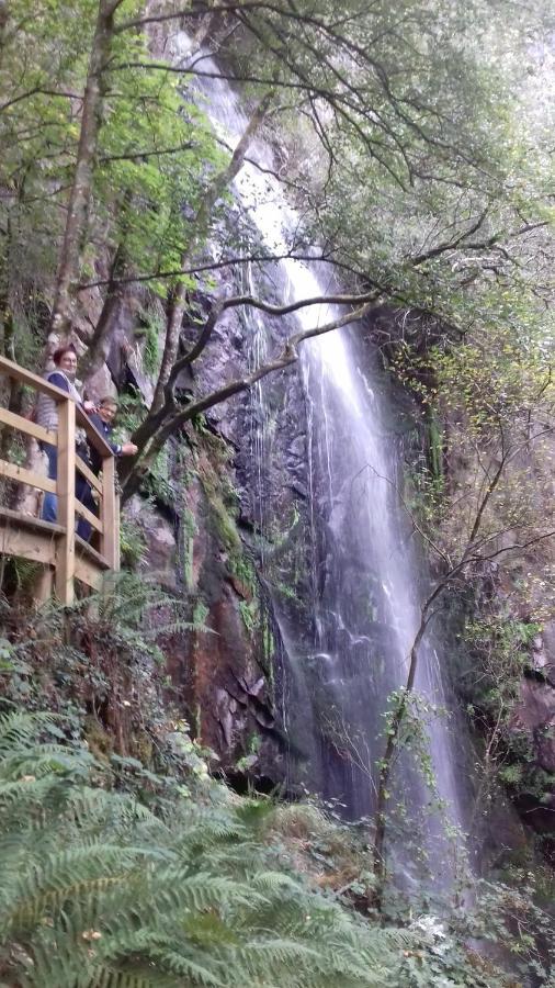 Villa Con Piscina En Panton Ribeira Sacra Galicia Ideal Para Familias Exteriör bild